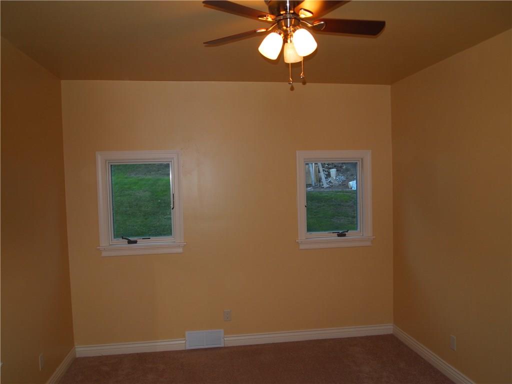 1838 Devonshire Road Coraopolis, PA 15108 - Photo 9 of 10 Gallery Image 9