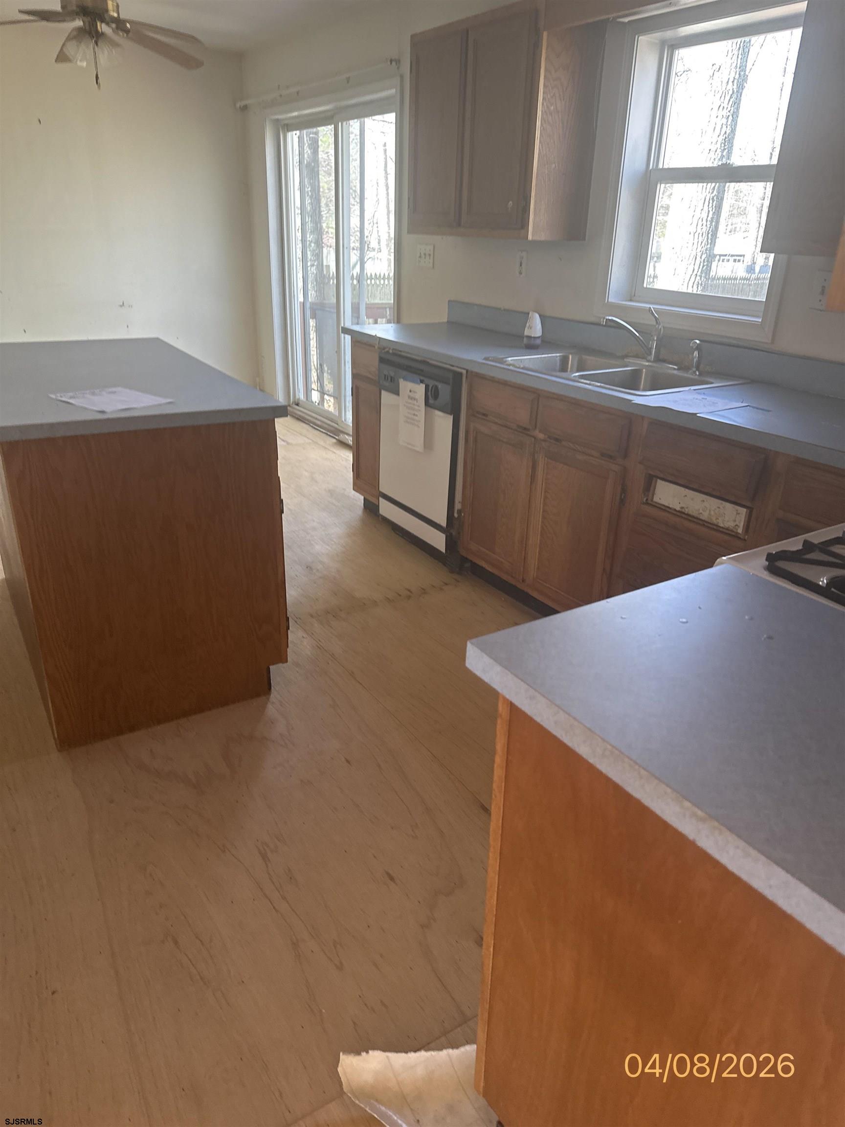 3 Old Stage Road Egg Harbor Township, NJ 08234 - Photo 3 of 8