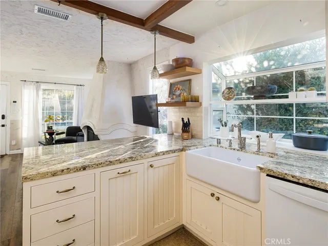 $1,399,000 | 1145 6th Street, Hermosa Beach, CA 90254