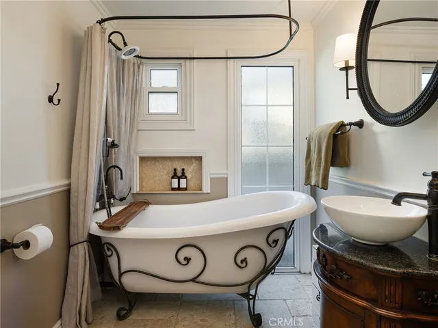 $1,399,000 | 1145 6th Street, Hermosa Beach, CA 90254