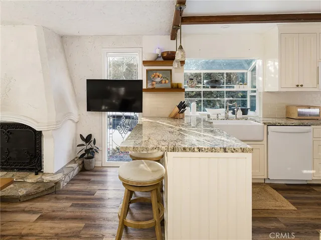 $1,399,000 | 1145 6th Street, Hermosa Beach, CA 90254