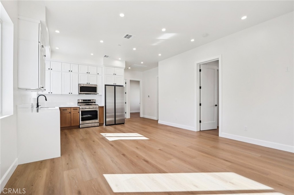 14931 Vose Street Van Nuys, CA 91405 - Photo 39 of 50