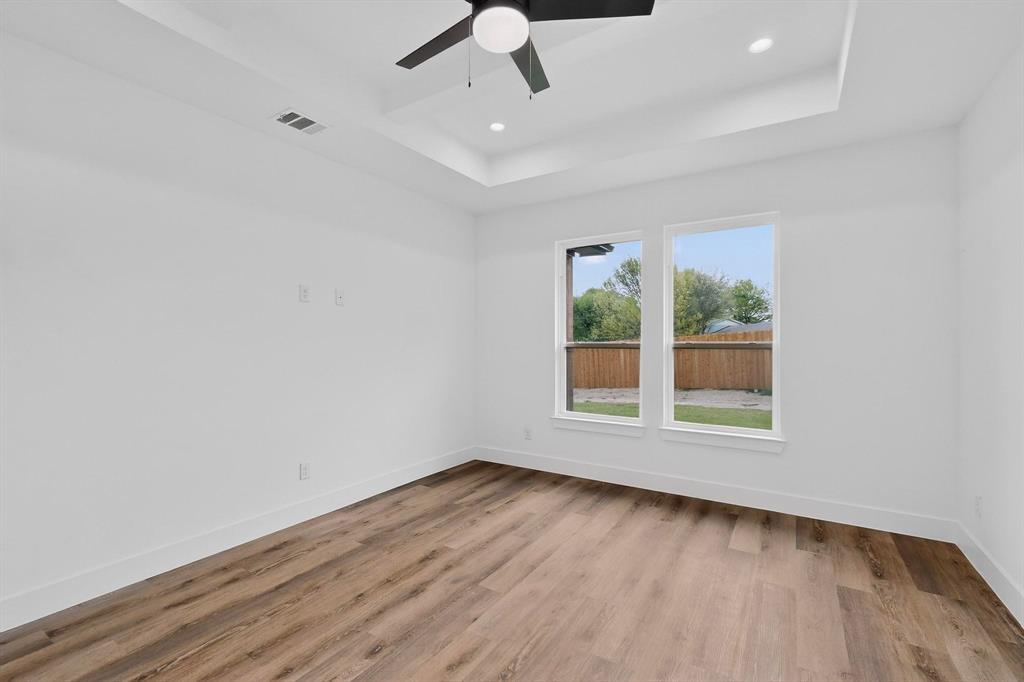 1501 Rider Azle, TX 76020 - Photo 14 of 32