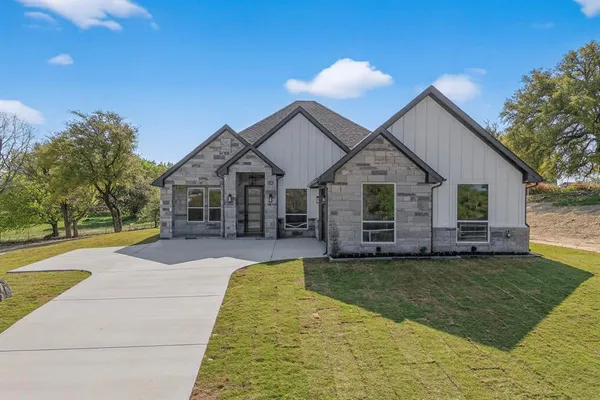 $550,000 | 1501 Rider, Azle, TX 76020