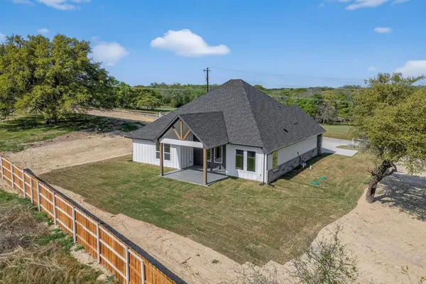 $550,000 | 1501 Rider, Azle, TX 76020