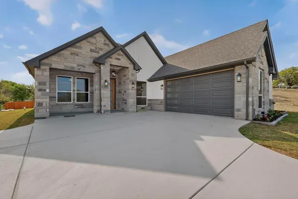$550,000 | 1501 Rider, Azle, TX 76020