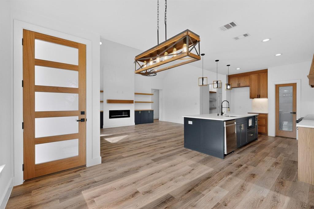 1501 Rider Azle, TX 76020 - Photo 6 of 32