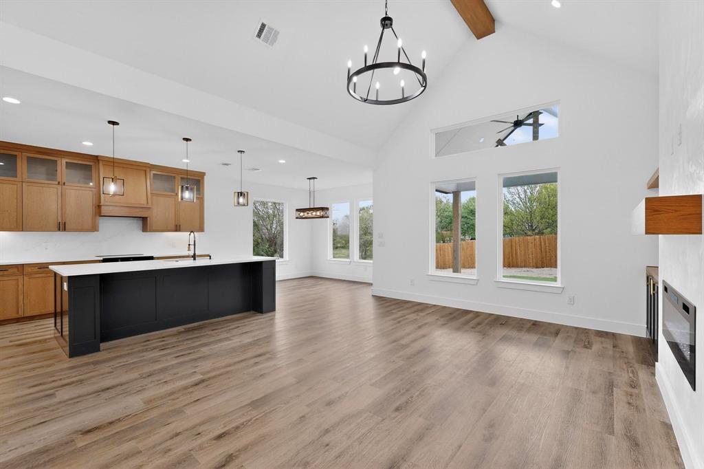 1501 Rider Azle, TX 76020 - Photo 7 of 32