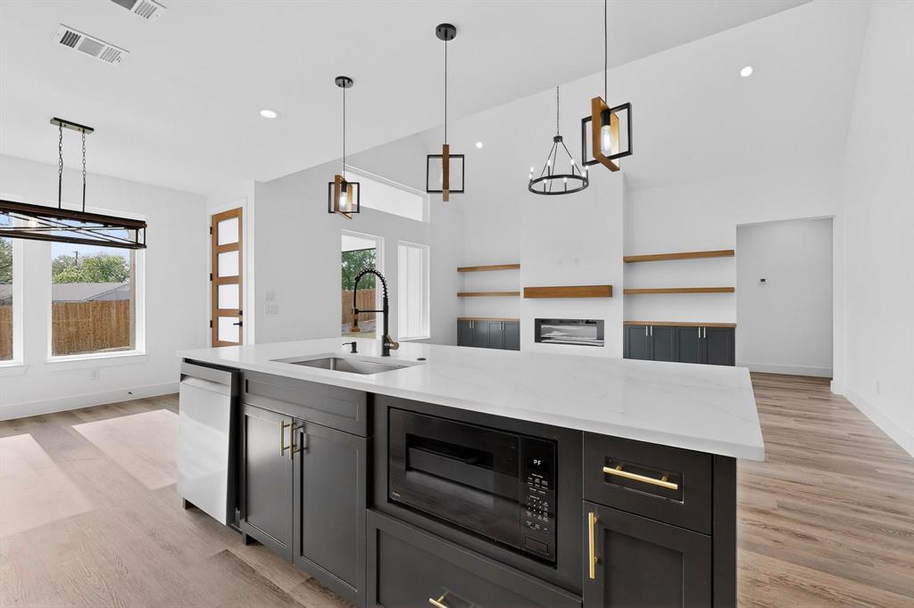 1501 Rider Azle, TX 76020 - Photo 10 of 32