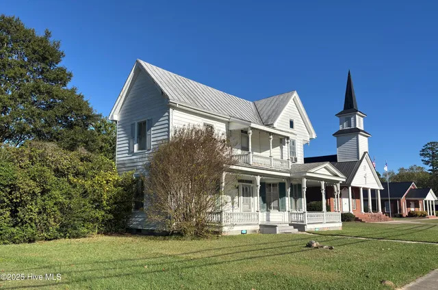 $185,000 | 201 North Main Street, Winton, NC 27986