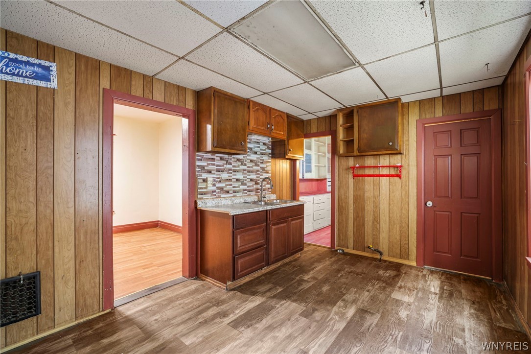 253 Benzinger Street Buffalo, NY 14206 - Photo 17 of 34
