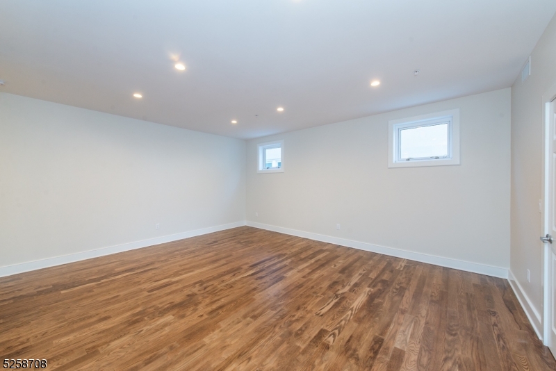 16 Waverly Place, Unit B Madison, NJ 07940 - Photo 2 of 13