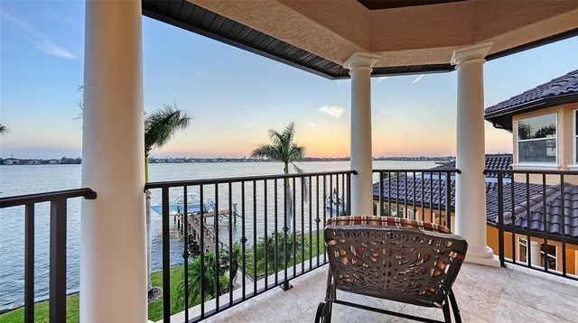 $4,500,000 | 7342 Captain Kidd Avenue, Sarasota, FL 34231