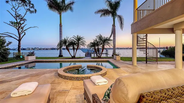 $4,500,000 | 7342 Captain Kidd Avenue, Sarasota, FL 34231