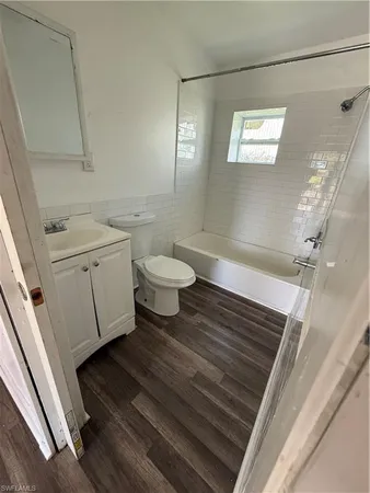 $900 | 1189 North Tamiami Trail, Unit L, North Fort Myers, FL 33903