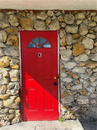 $900 | 1189 North Tamiami Trail, Unit L, North Fort Myers, FL 33903