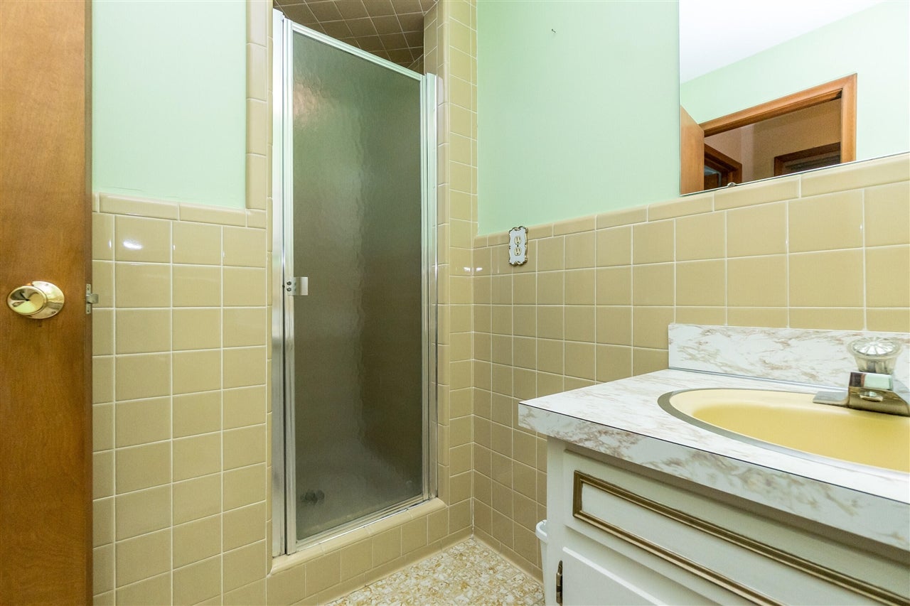 17596 Levan Road Livonia, MI 48152 - Photo 25 of 44 Gallery Image 25