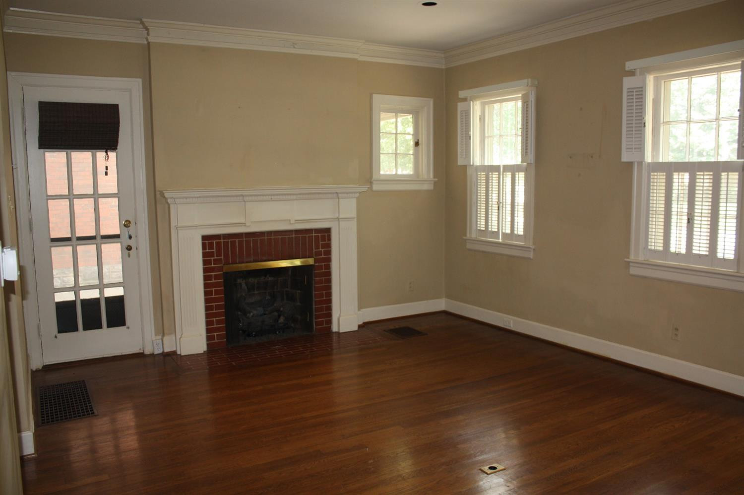 423 Dudley Road Lexington, KY 40502 - Photo 5 of 26 Photo 5