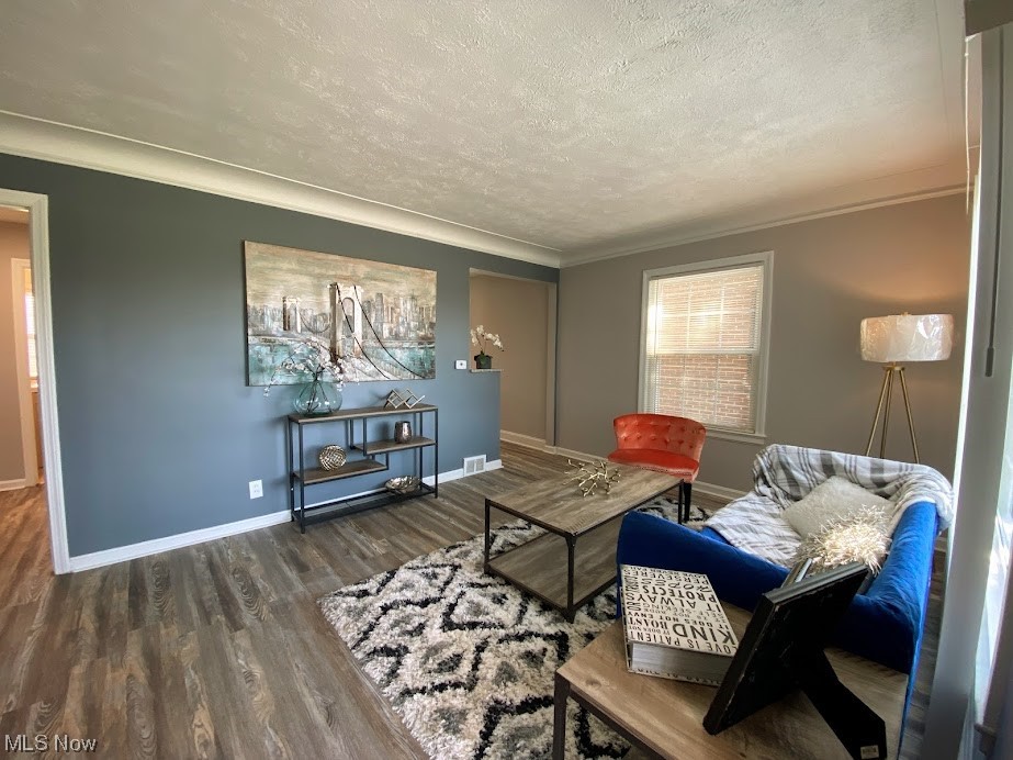 2119 Goodnor Road Cleveland Heights, OH 44118 - Photo 2 of 14