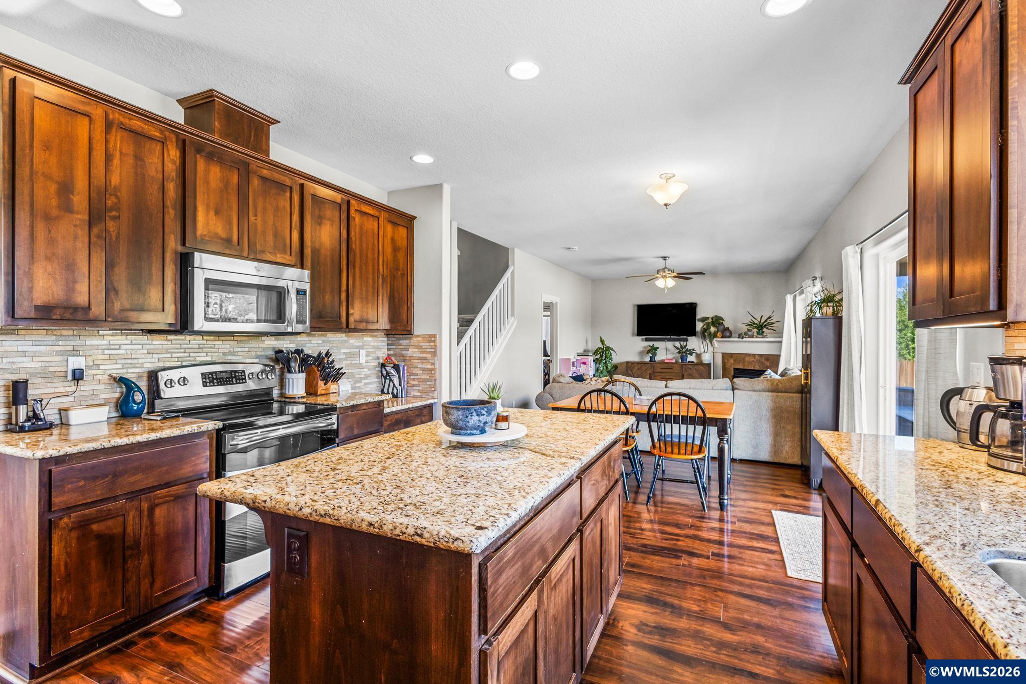 6339 Sedona Road Albany, OR 97321 - Photo 8 of 30