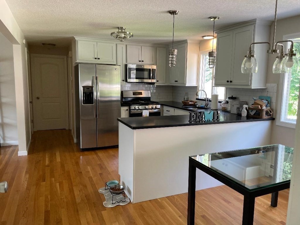 84 Forest Road Agawam, MA 01001 - Photo 11 of 39 Gallery Image 11