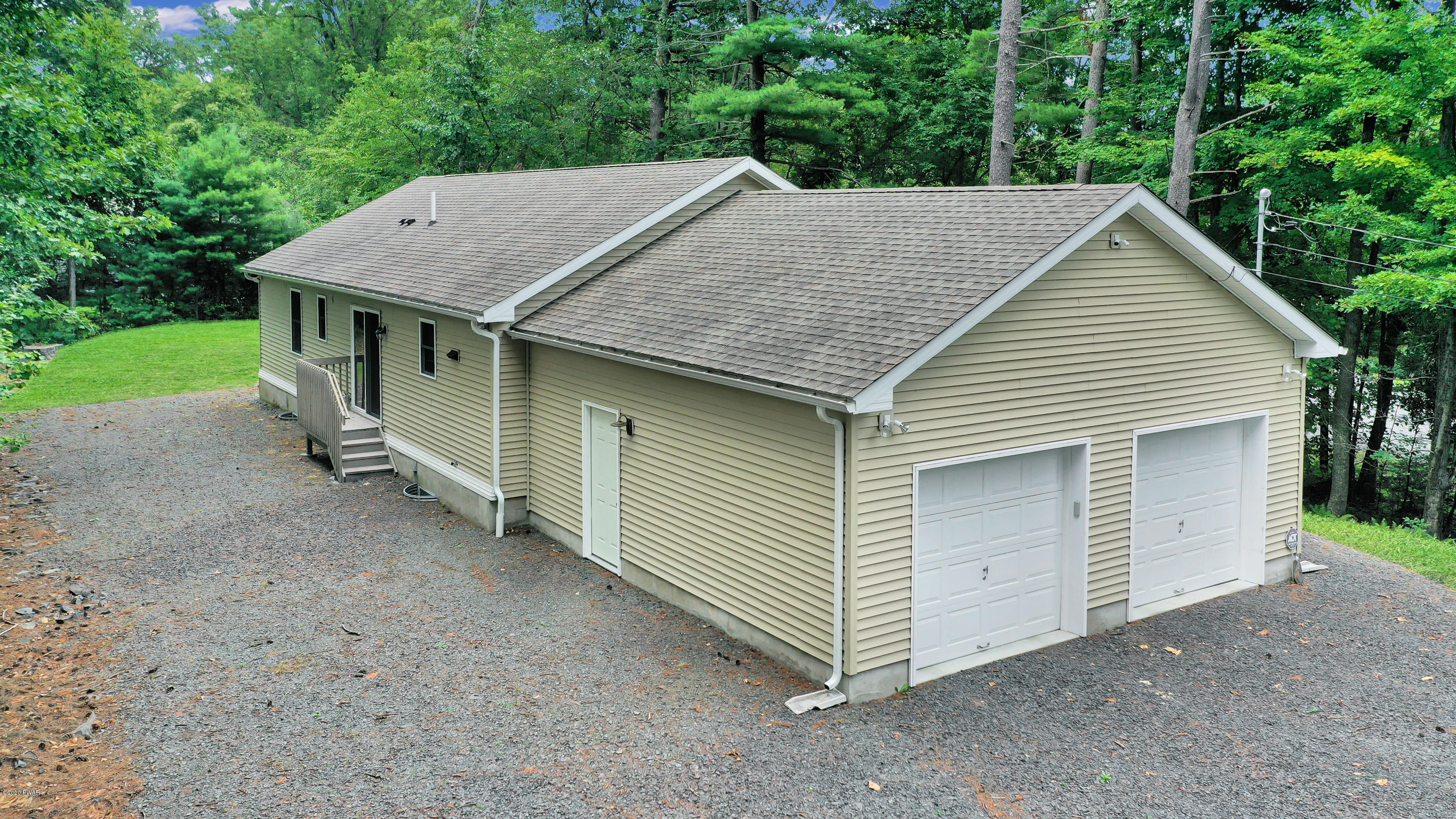 115 Aspen Road Dingmans Ferry, PA 18328 - Photo 2 of 17 9877D89907C32221341E160A23A32E15