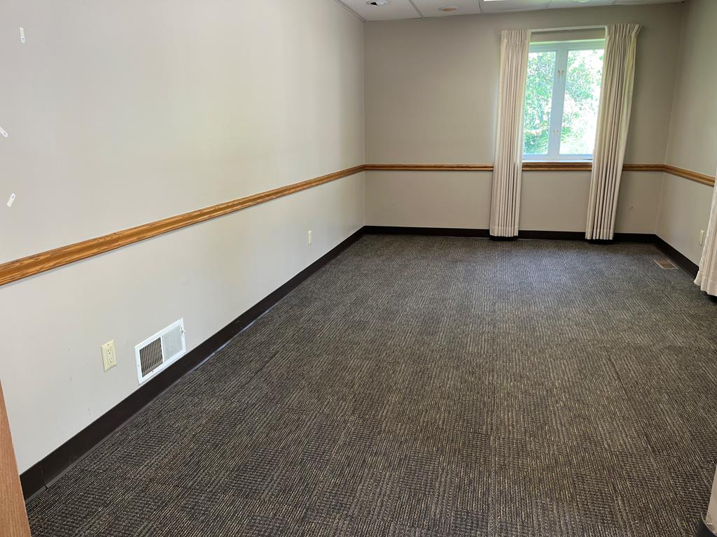 823 West Spring Street Titusville, PA 16354 - Photo 29 of 43 a view of room and window