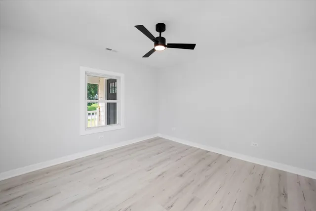 $258,000 | 309 Southeast Circle Drive, Joliet, IL 60433