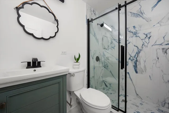 $258,000 | 309 Southeast Circle Drive, Joliet, IL 60433