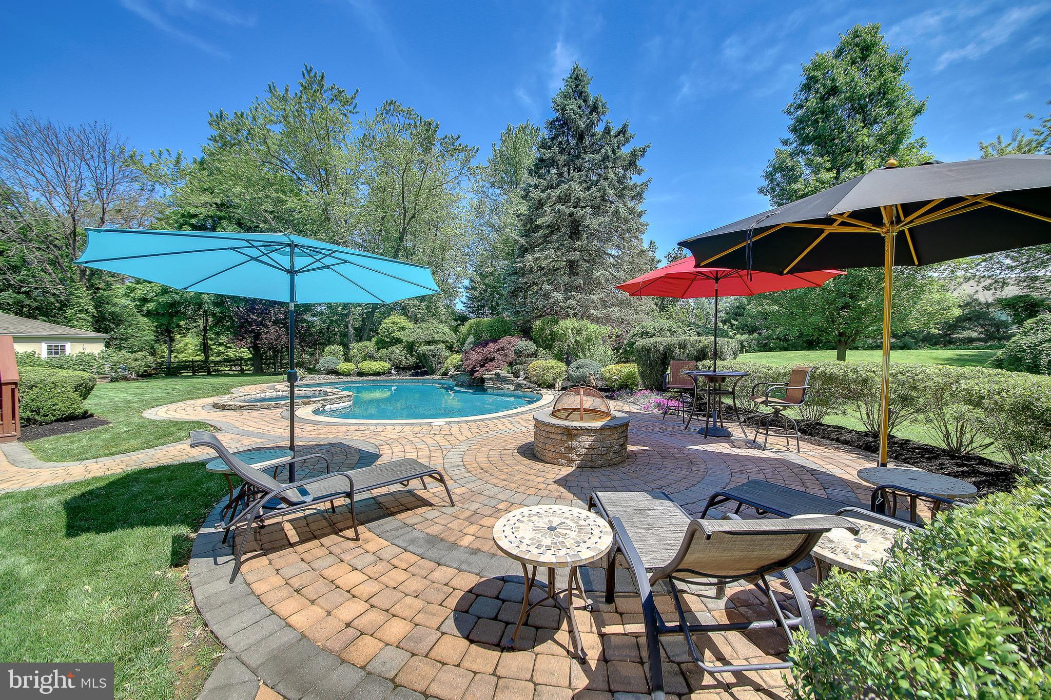 2389 Sugar Bottom Road Furlong, PA 18925 - Photo 5 of 54 Backyard view
