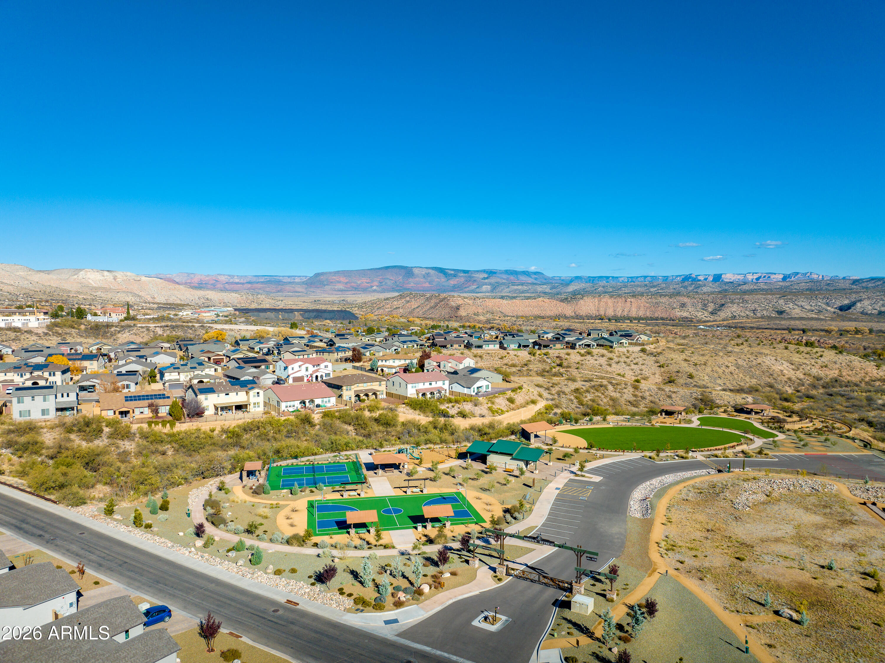 495 Cleopatra Hill Road Clarkdale, AZ 86324 - Photo 27 of 33 a view of city and ocean