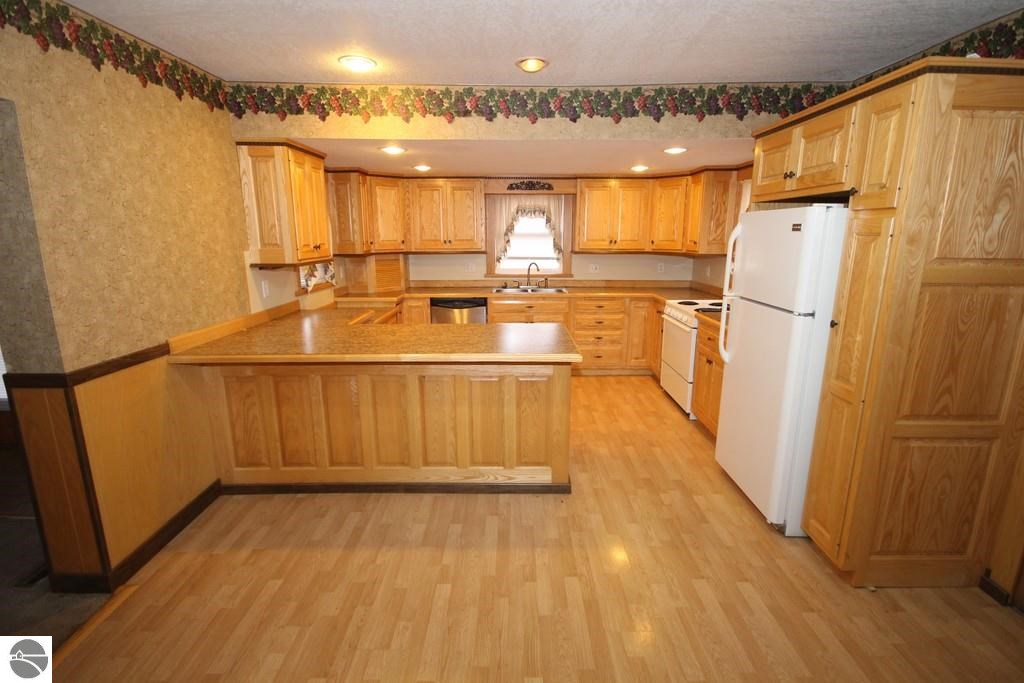 3886 North Nottawa Road Mount Pleasant, MI 48858 - Photo 4 of 29 1793228-3.JPG