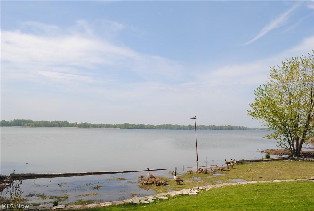 303 Cedar Point Road Sandusky, OH 44870 - Photo 31 of 35