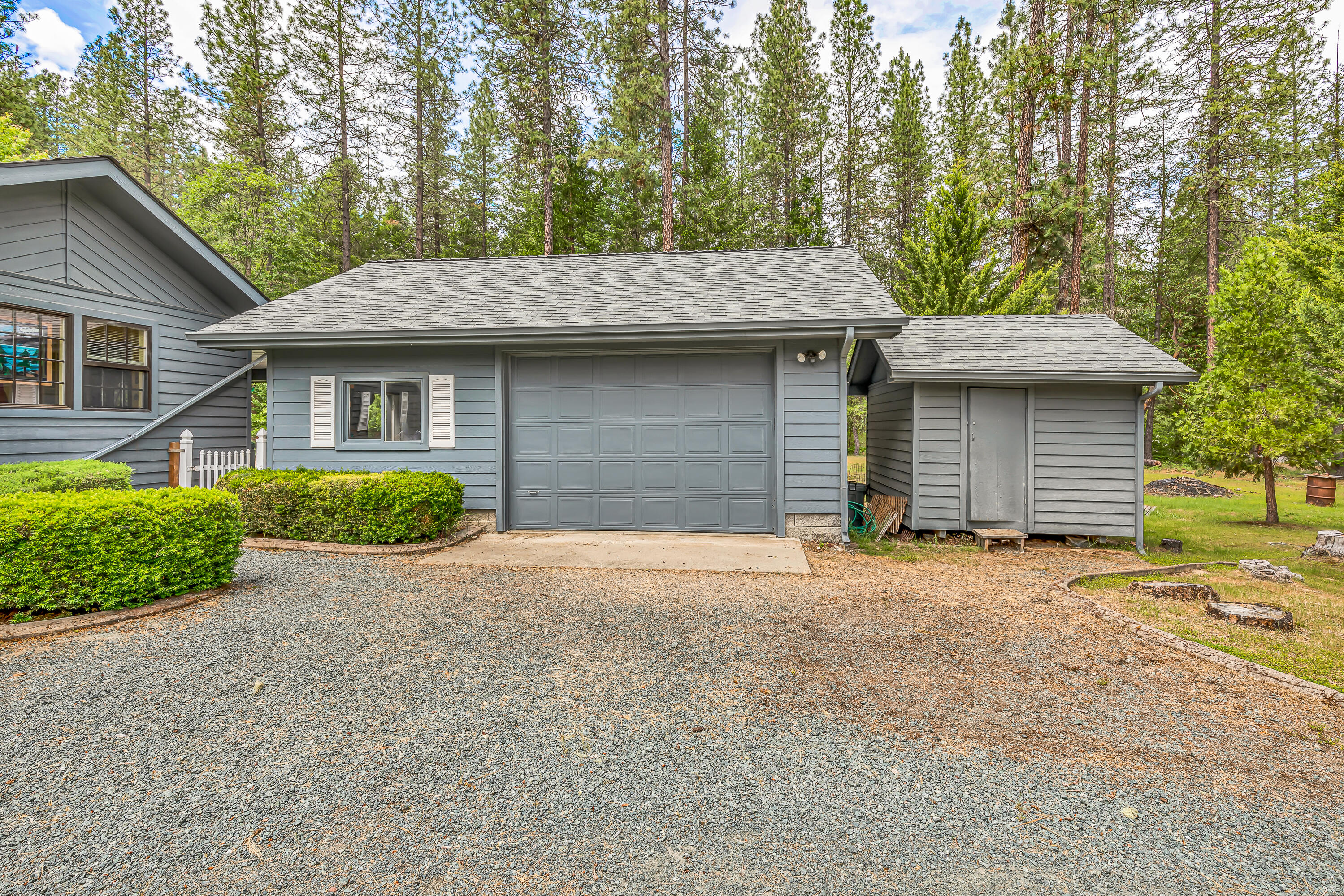 876 Minthorne Road Rogue River, OR 97537 - Photo 42 of 43 9R9A5204
