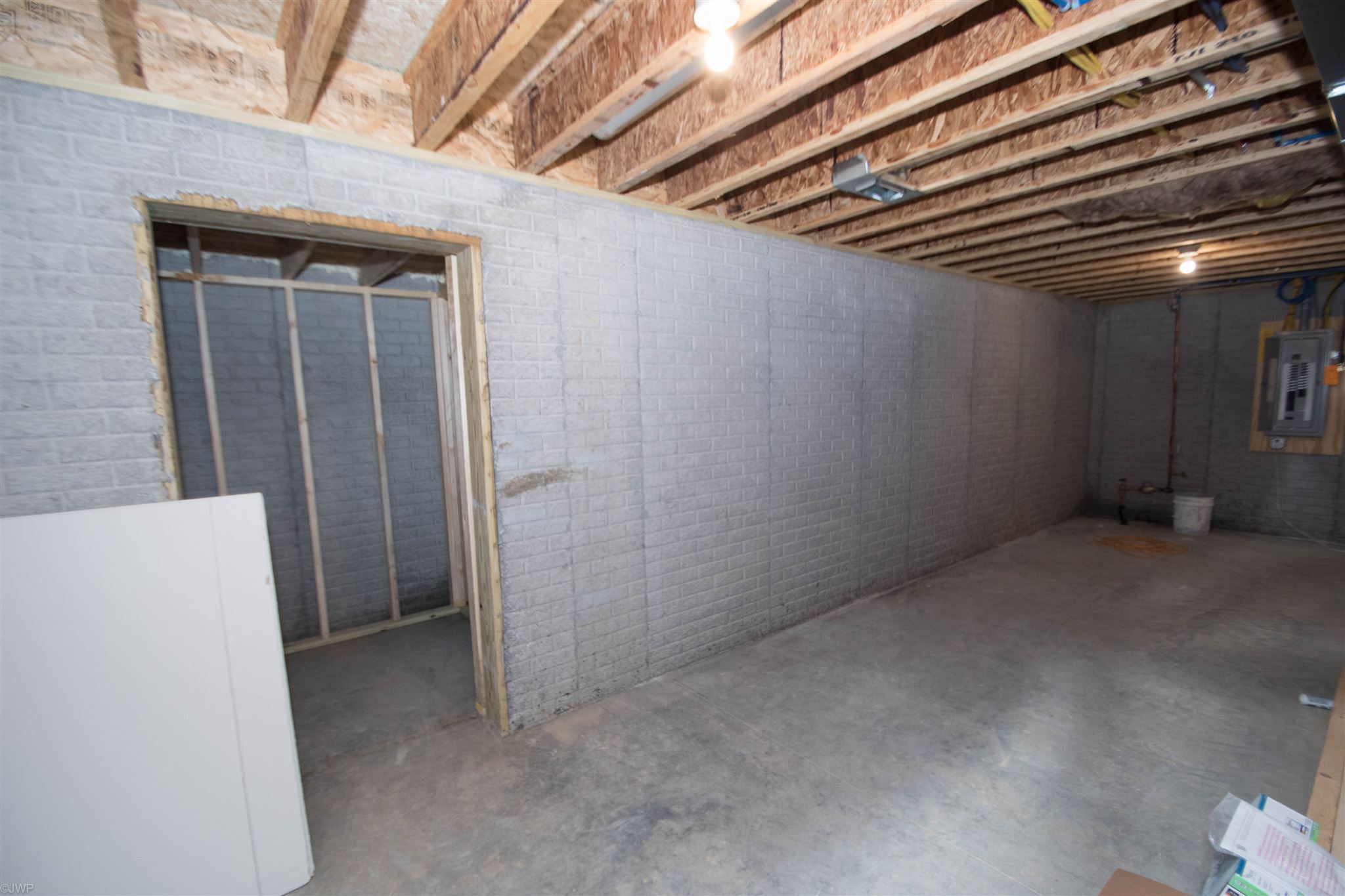 1239 Waverly Road Davenport, IA 52804 - Photo 22 of 27 Gallery Image 22