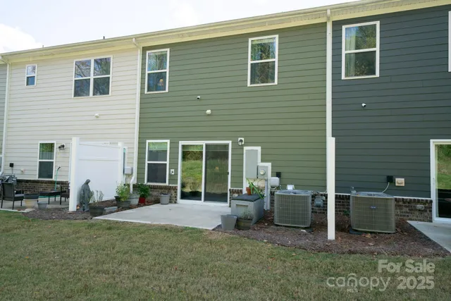 $379,900 | 226 Quinn Road, Matthews, NC 28104