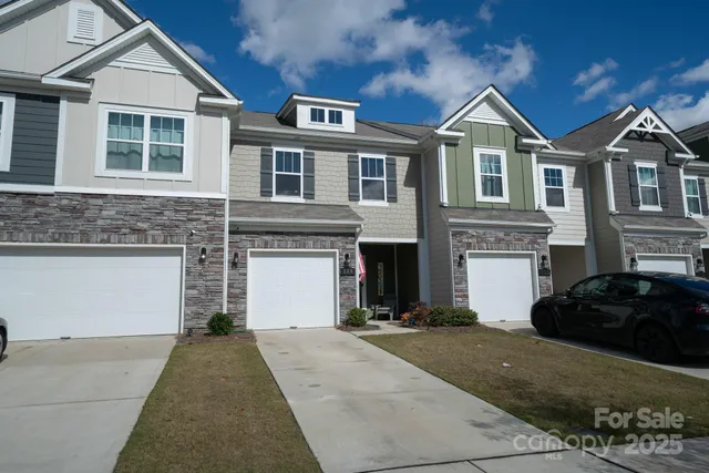 $379,900 | 226 Quinn Road, Matthews, NC 28104