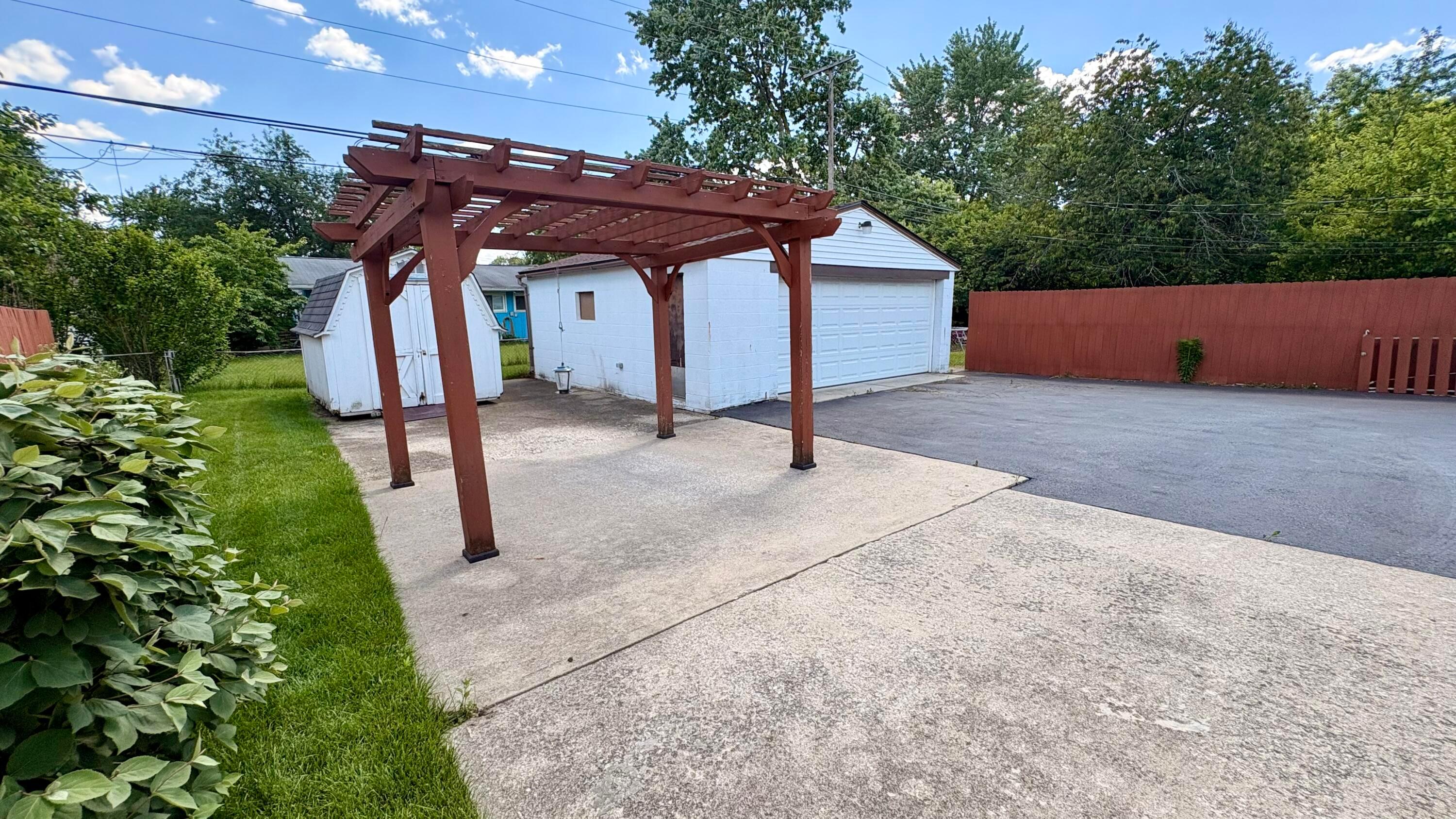 3321 Eakin Road Columbus, OH 43204 - Photo 7 of 21