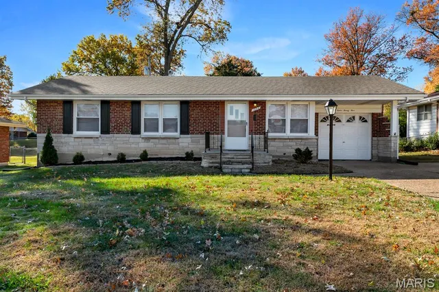 $149,900 | 1224 Billings Drive, St. Louis, MO 63137