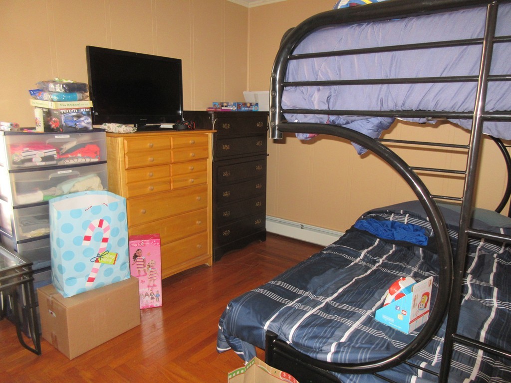 76 Howe Street Fall River, MA 02724 - Photo 3 of 25 Gallery Image 3