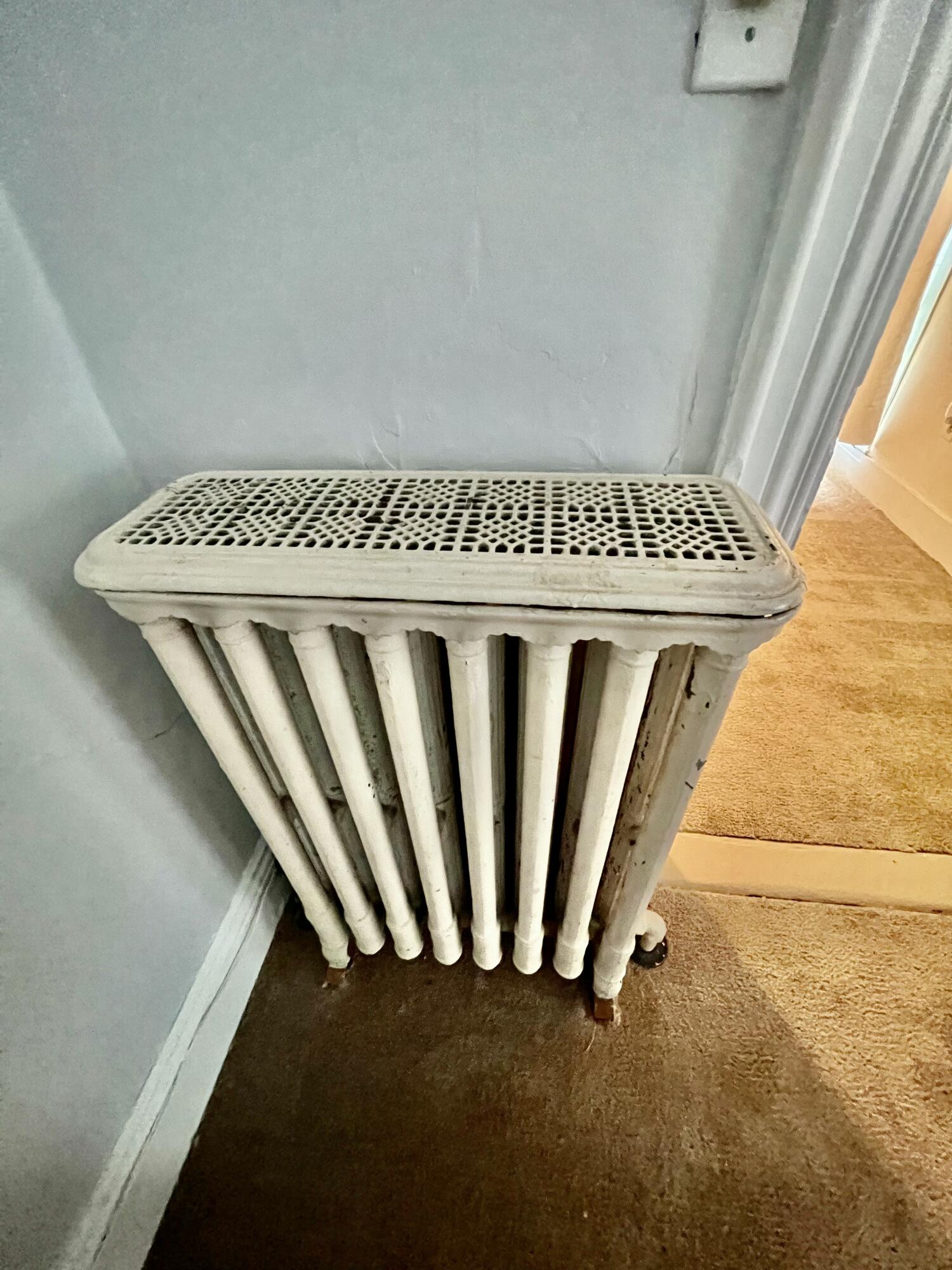 102 Congress Street Belfast, ME 04915 - Photo 35 of 44 20241005_185102981_iOS