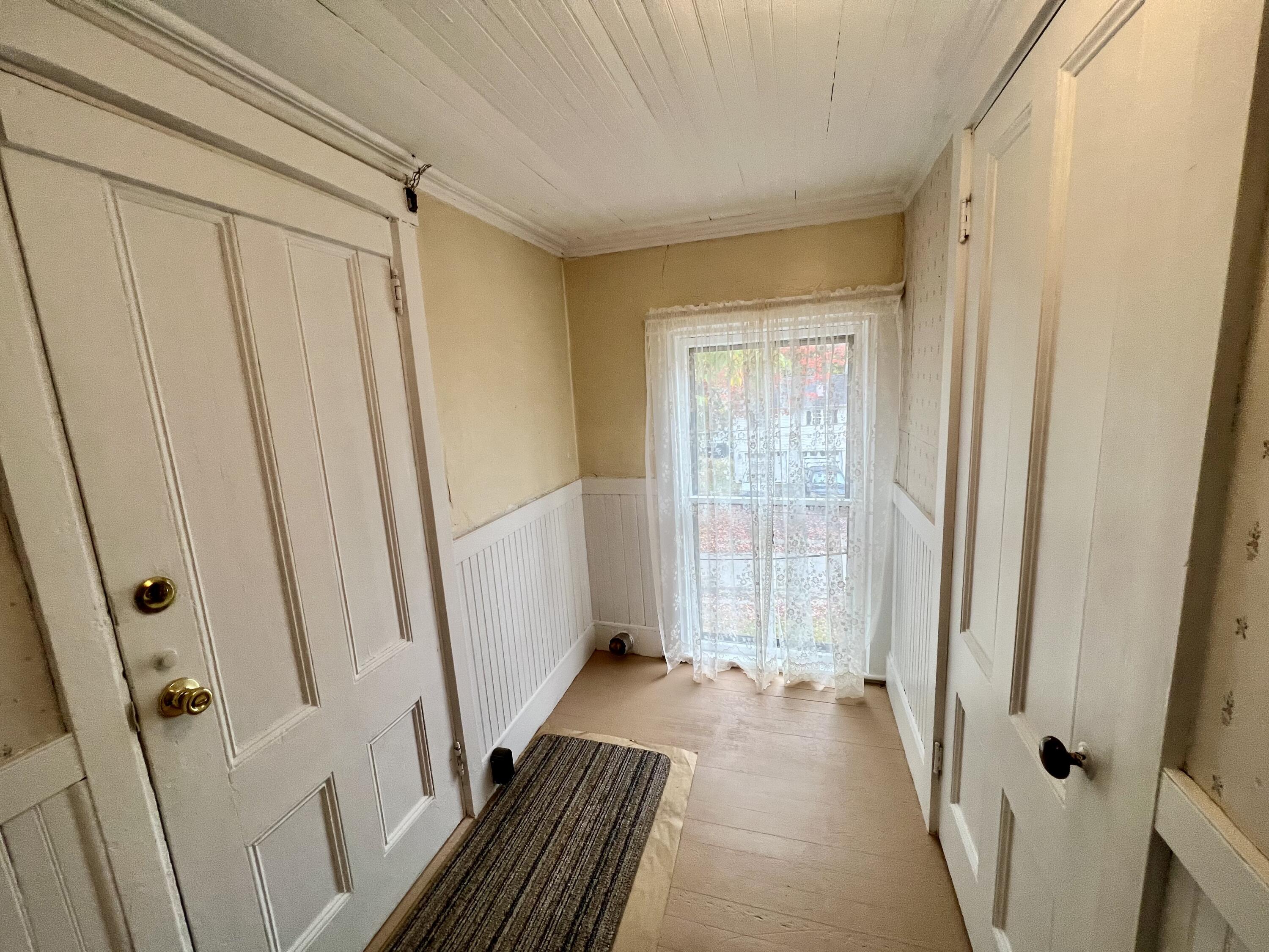 102 Congress Street Belfast, ME 04915 - Photo 36 of 44 20241005_184718930_iOS