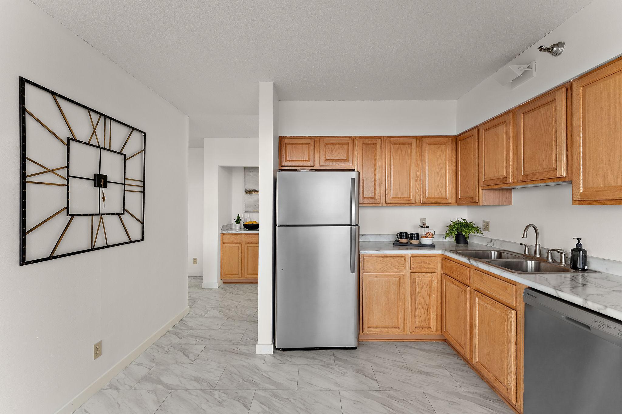 360 Sherman Street, Unit 1607 St. Paul, MN 55102 - Photo 13 of 31