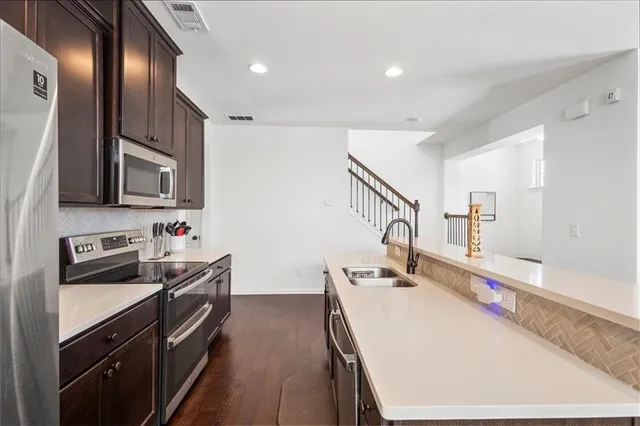 $2,600 | 869 Venture Way, Atlanta, GA 30331