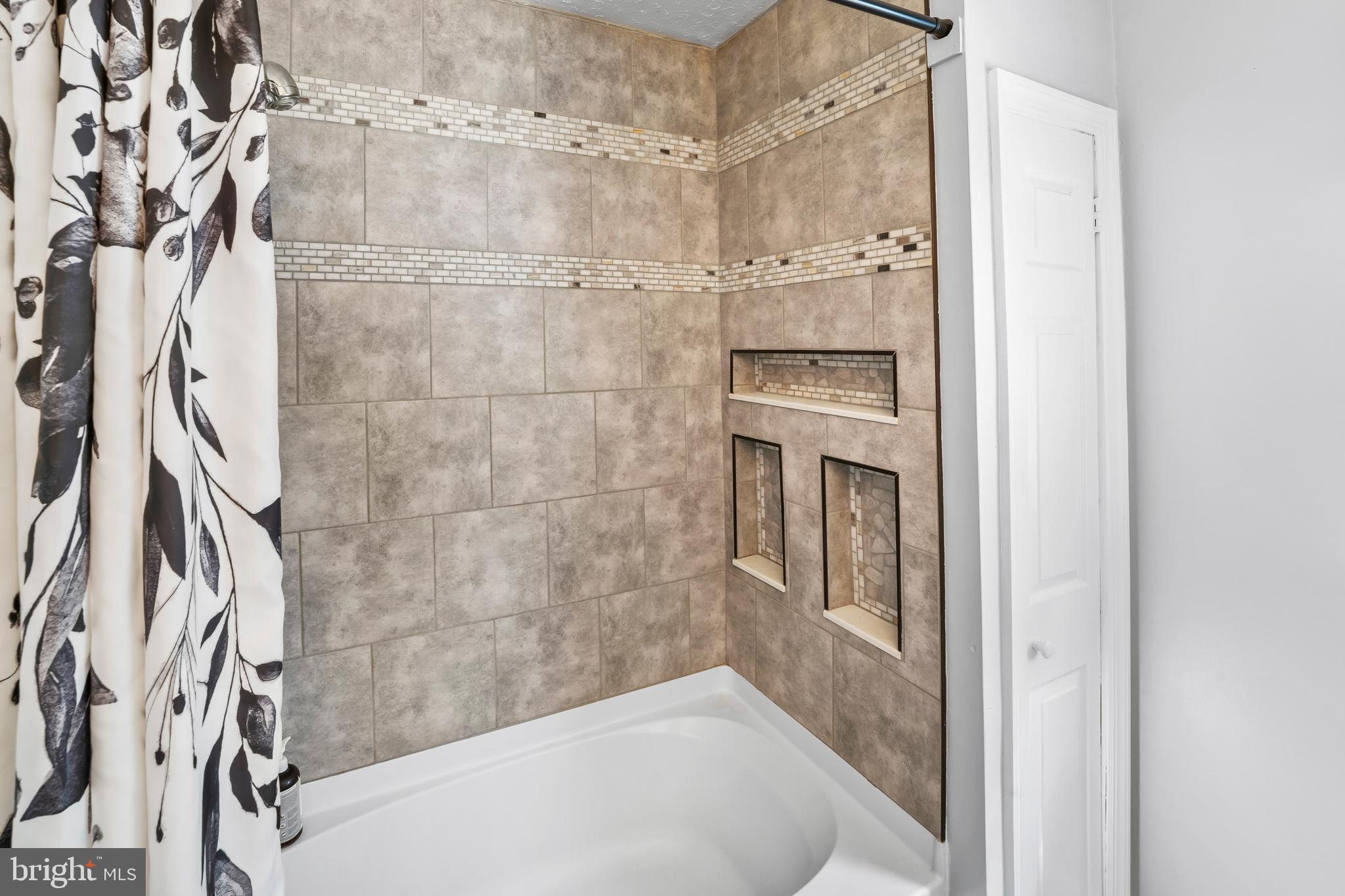 113 1st Lindenwold, NJ 08021 - Photo 21 of 33