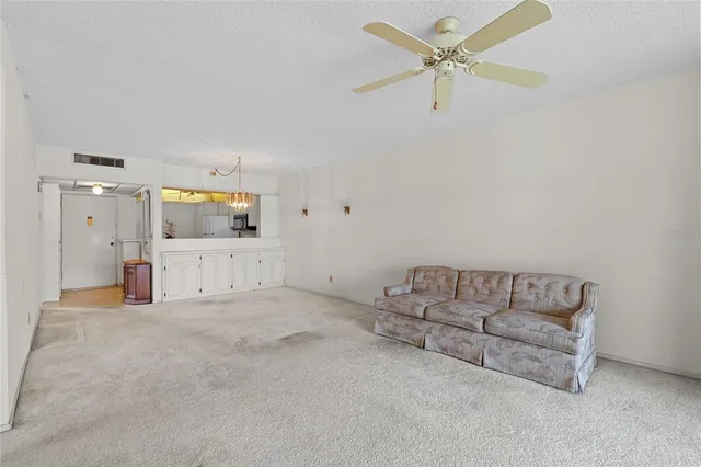 $140,000 | 12300 Vonn Road, Unit 9203, Largo, FL 33774