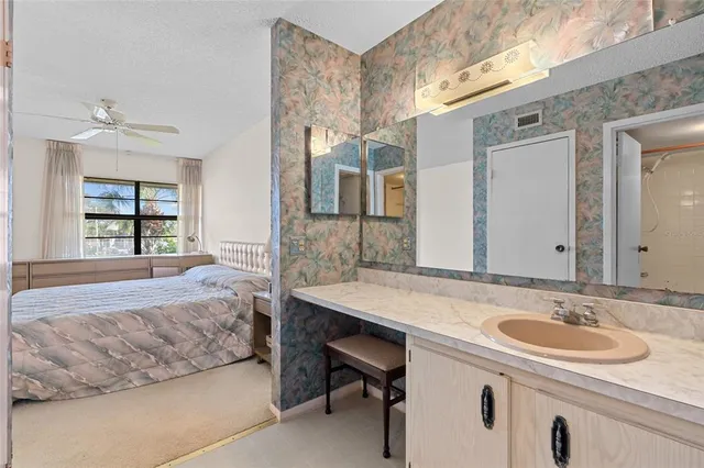 $140,000 | 12300 Vonn Road, Unit 9203, Largo, FL 33774