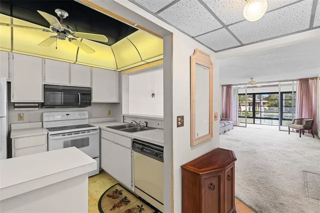 $140,000 | 12300 Vonn Road, Unit 9203, Largo, FL 33774