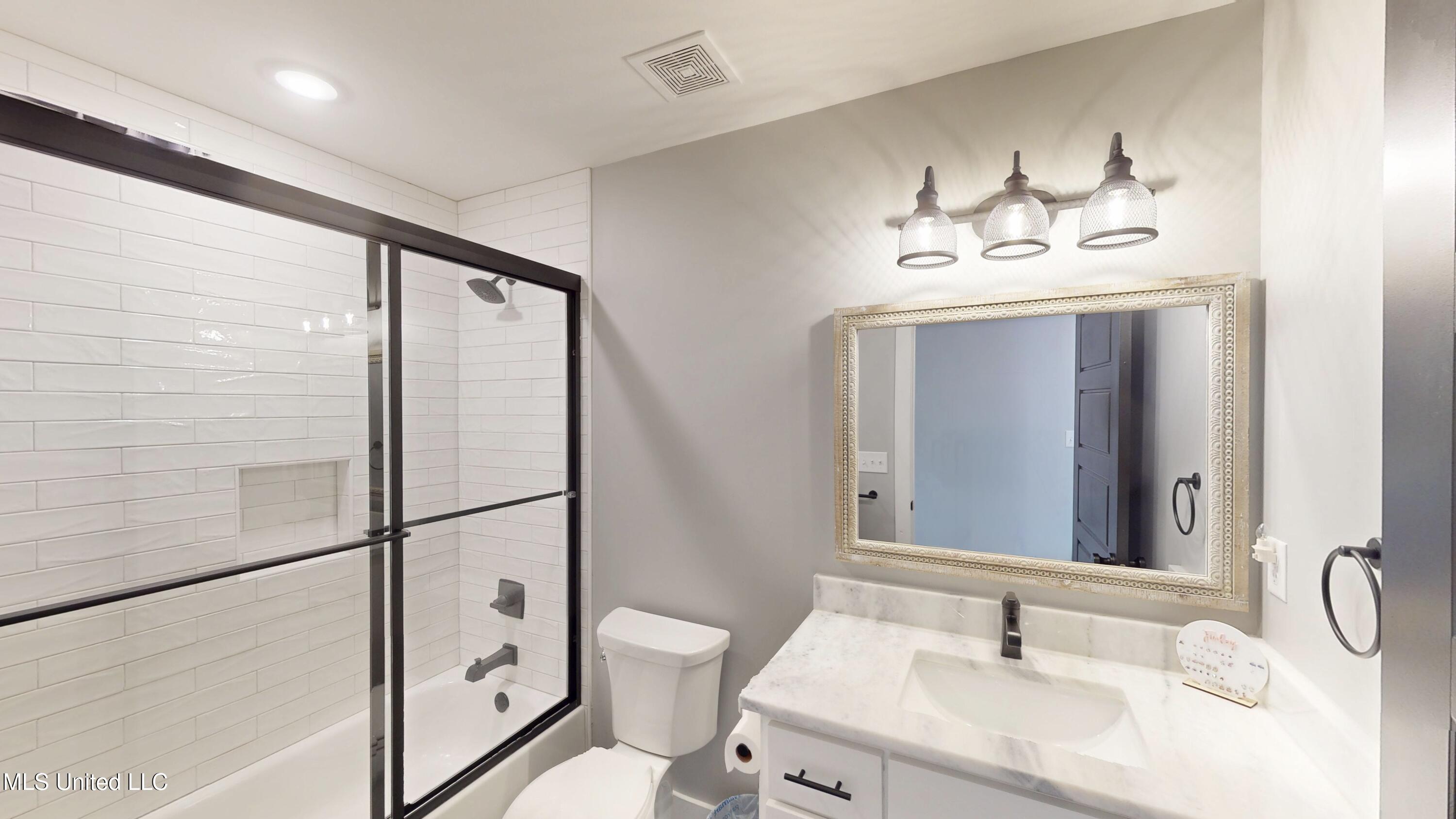 55 Kathleen Road Byhalia, MS 38611 - Photo 37 of 51 55-Kathleen-Rd-08082025_122228