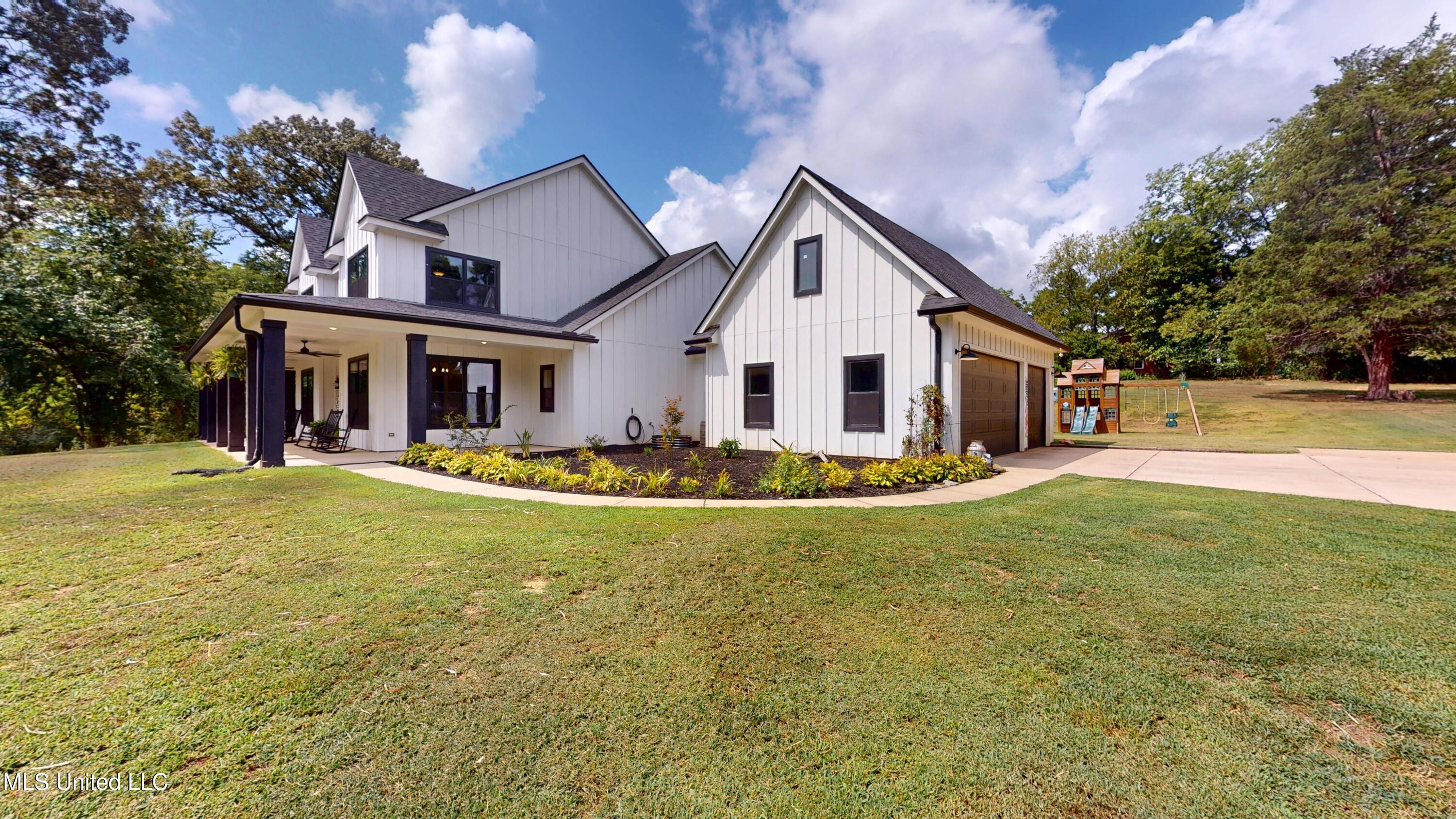 55 Kathleen Road Byhalia, MS 38611 - Photo 4 of 51 55-Kathleen-Rd-08082025_123314